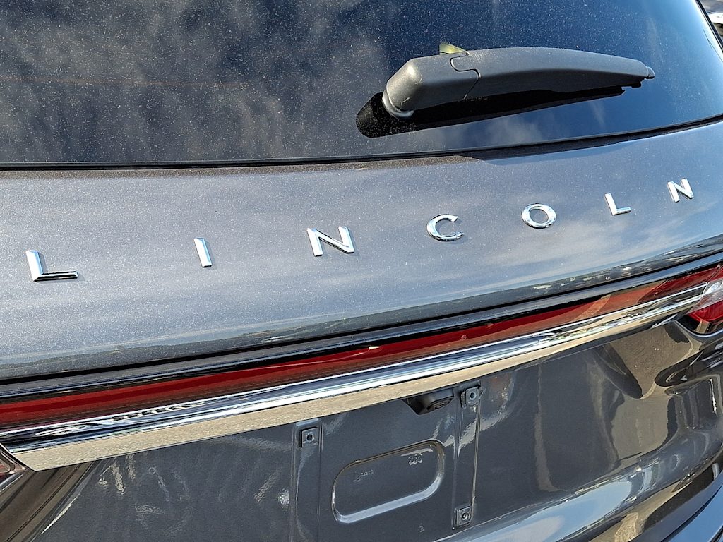 Thumbnail: 2022 Lincoln Corsair - 7