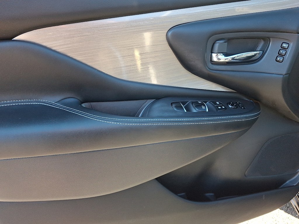 Thumbnail: 2018 Nissan Murano - 16