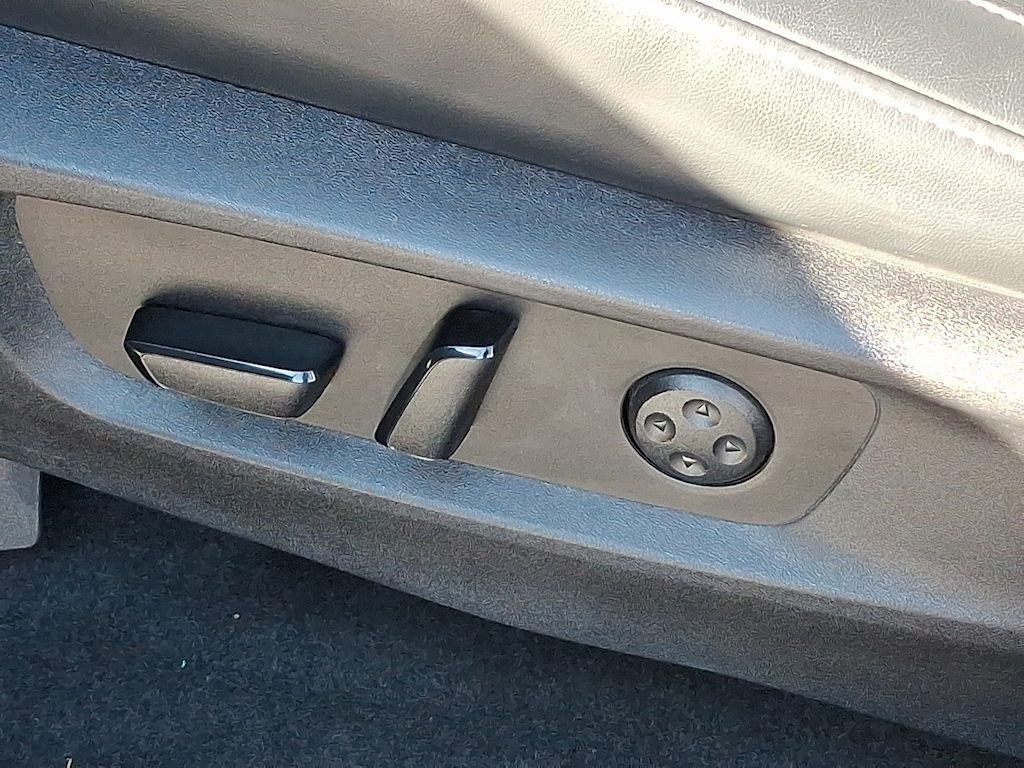 Thumbnail: 2022 INFINITI QX60 - 18