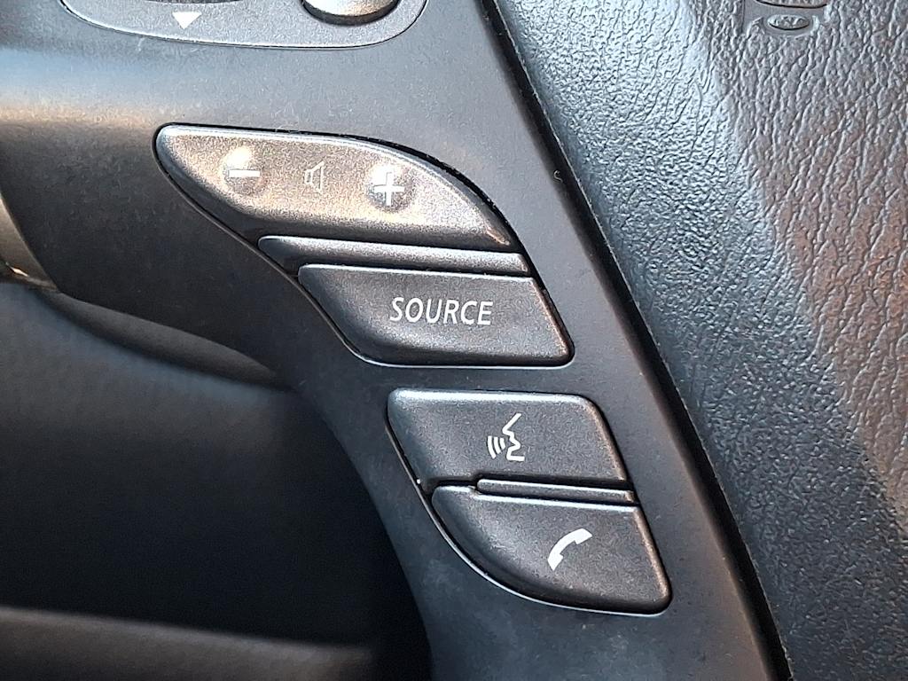 Thumbnail: 2020 Nissan Pathfinder - 23