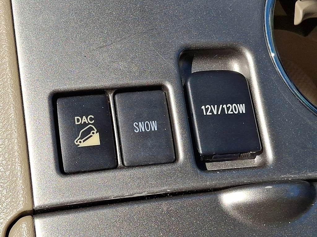 Thumbnail: 2011 Toyota Highlander - 27