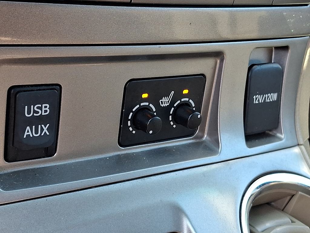 Thumbnail: 2011 Toyota Highlander - 26