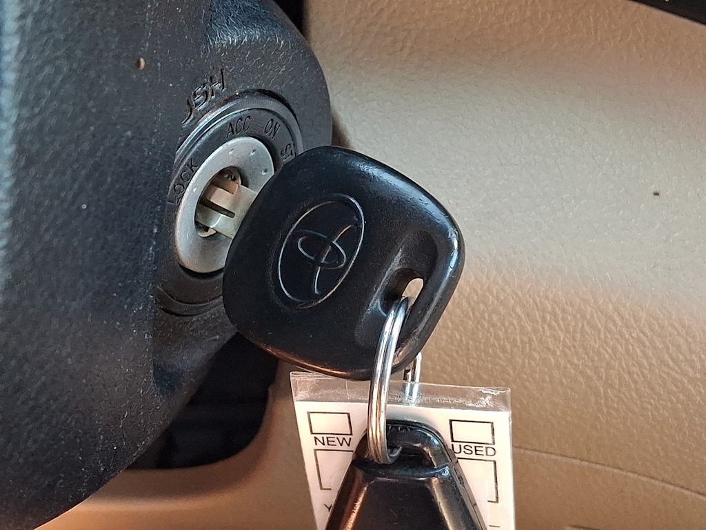 Thumbnail: 2011 Toyota Highlander - 25