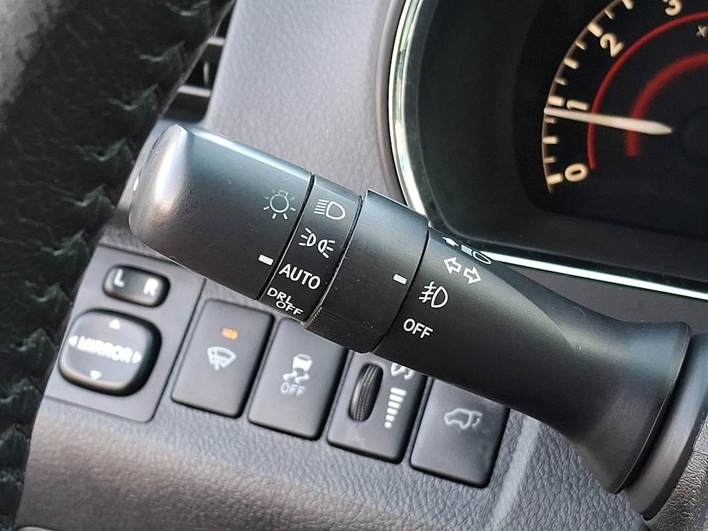 Thumbnail: 2013 Toyota Highlander - 22