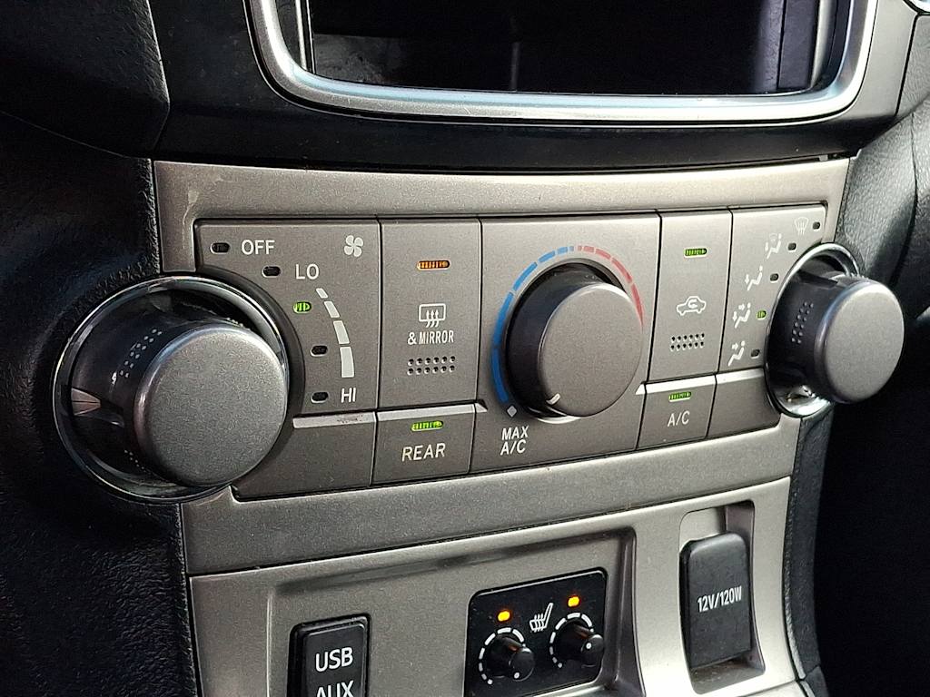 Thumbnail: 2013 Toyota Highlander - 19