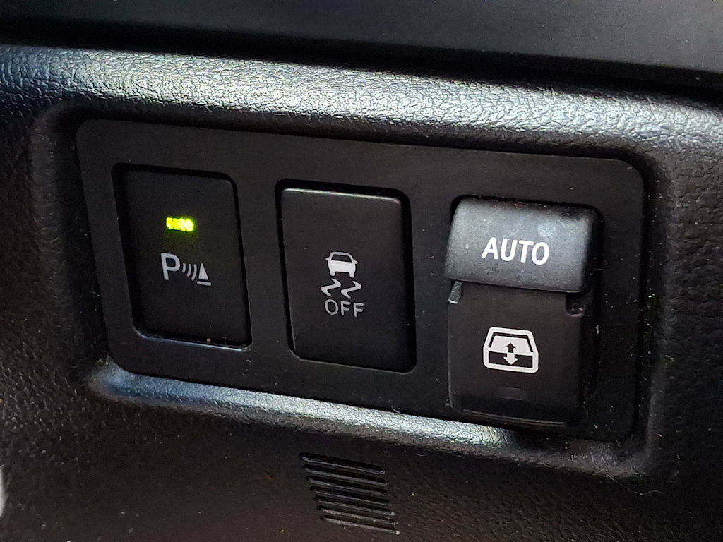 Thumbnail: 2018 Toyota Sequoia - 24
