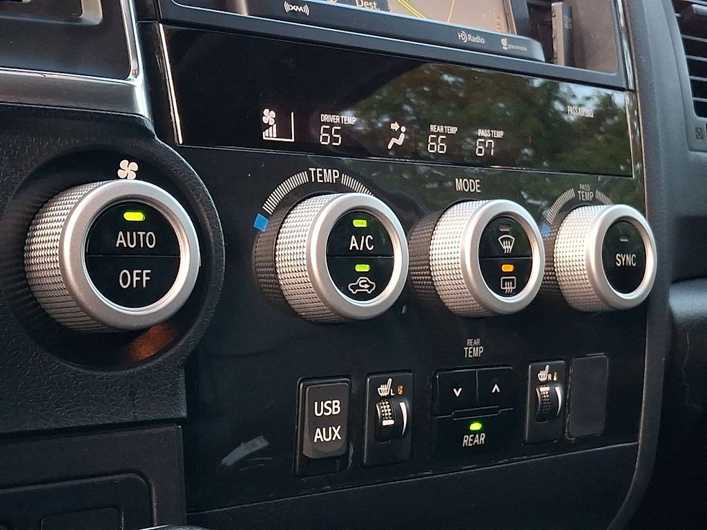 Thumbnail: 2018 Toyota Sequoia - 19