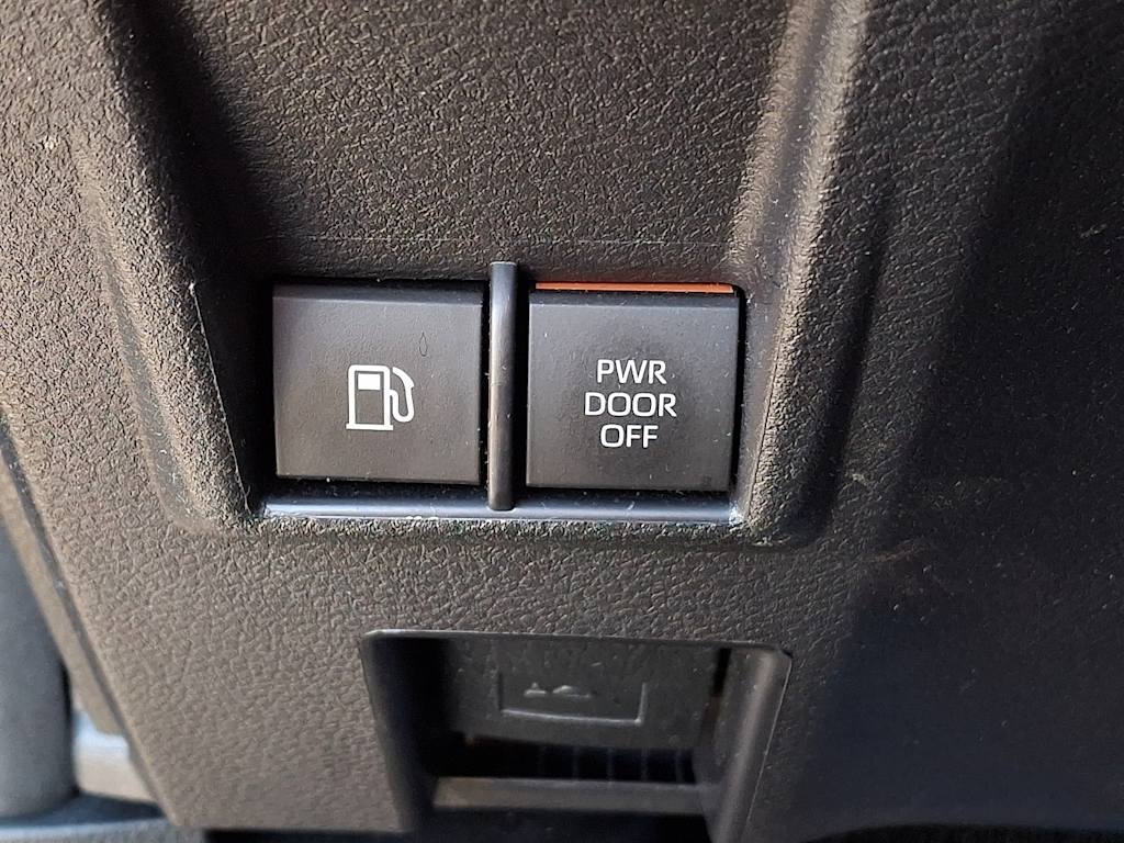 Thumbnail: 2025 Toyota Sienna - 27