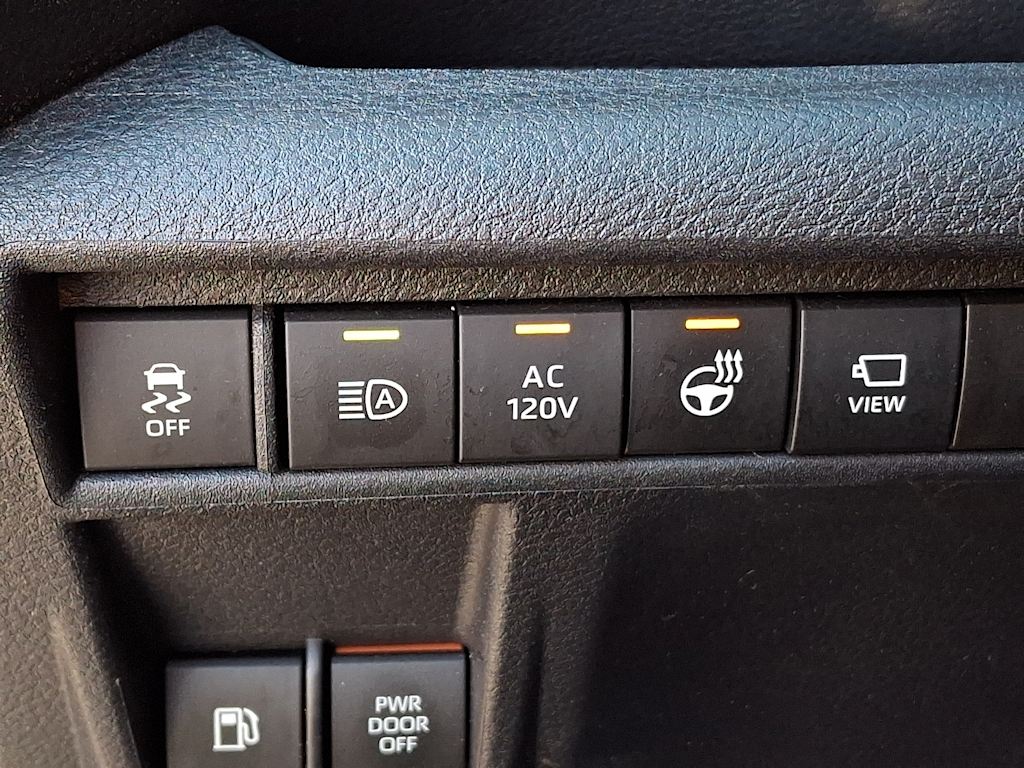 Thumbnail: 2025 Toyota Sienna - 26