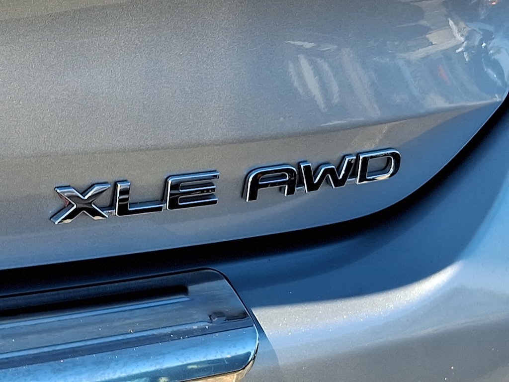 Thumbnail: 2022 Toyota Highlander - 6
