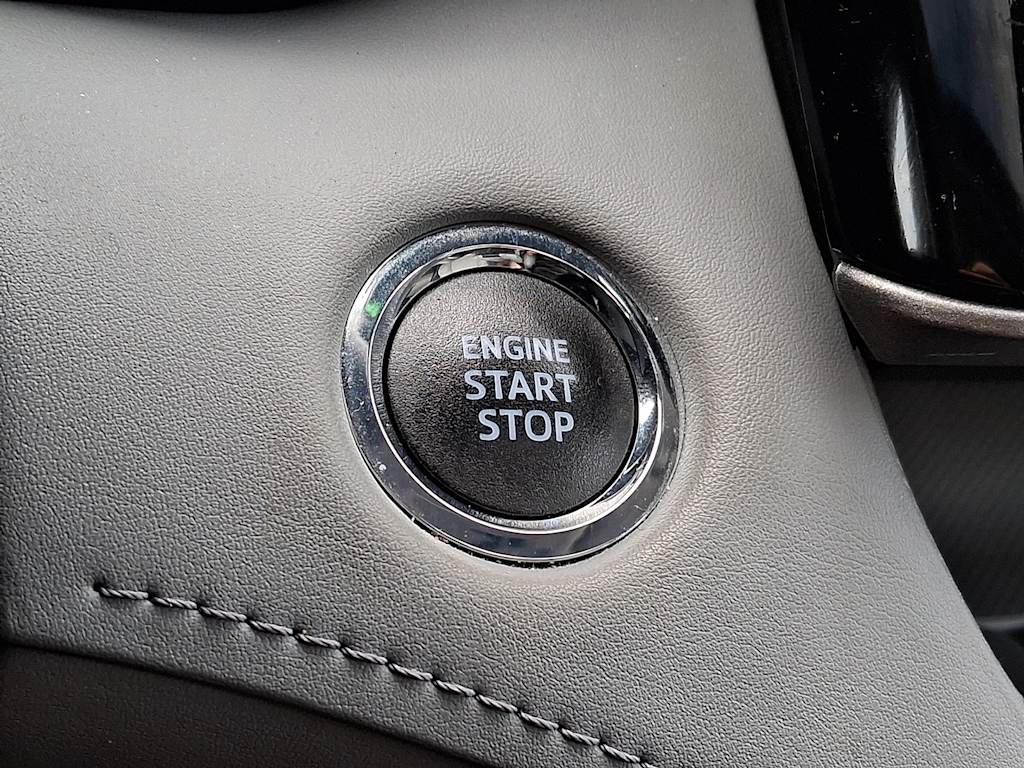 Thumbnail: 2022 Toyota Highlander - 27