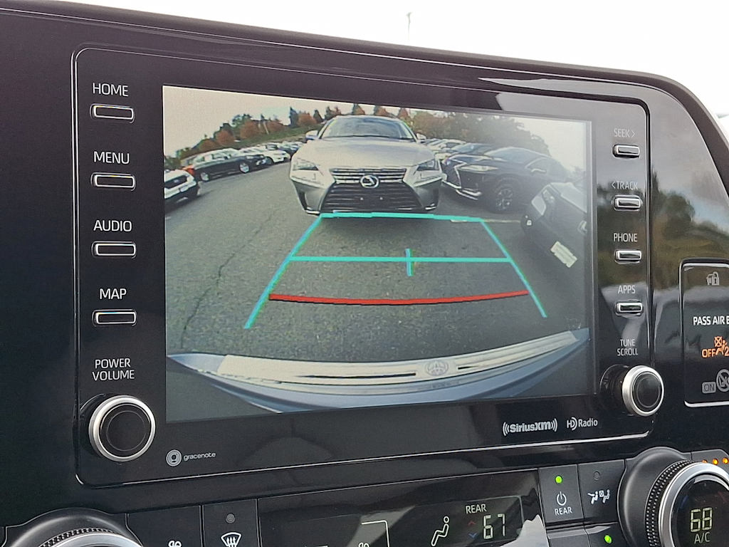 Thumbnail: 2022 Toyota Highlander - 21