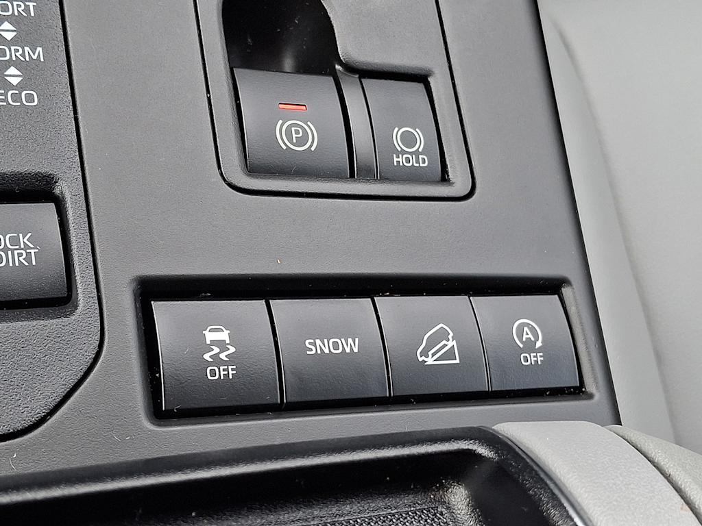 Thumbnail: 2022 Toyota Highlander - 25