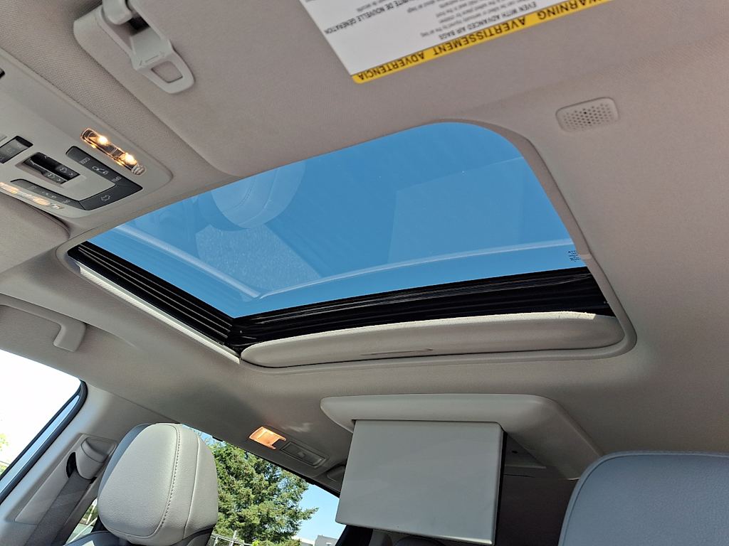 Thumbnail: 2022 Toyota Sienna - 20
