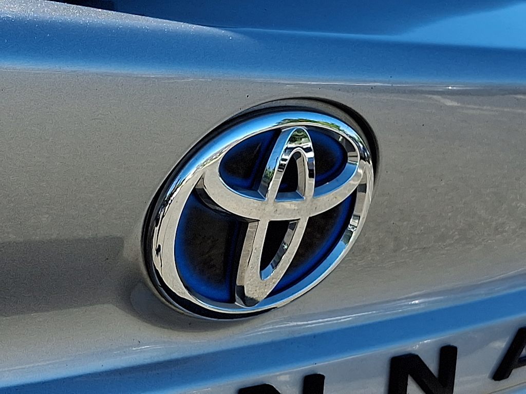 Thumbnail: 2022 Toyota Sienna - 30