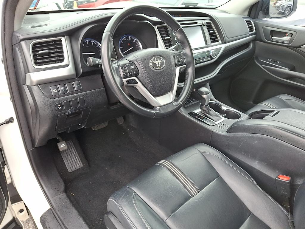 Thumbnail: 2018 Toyota Highlander - 2