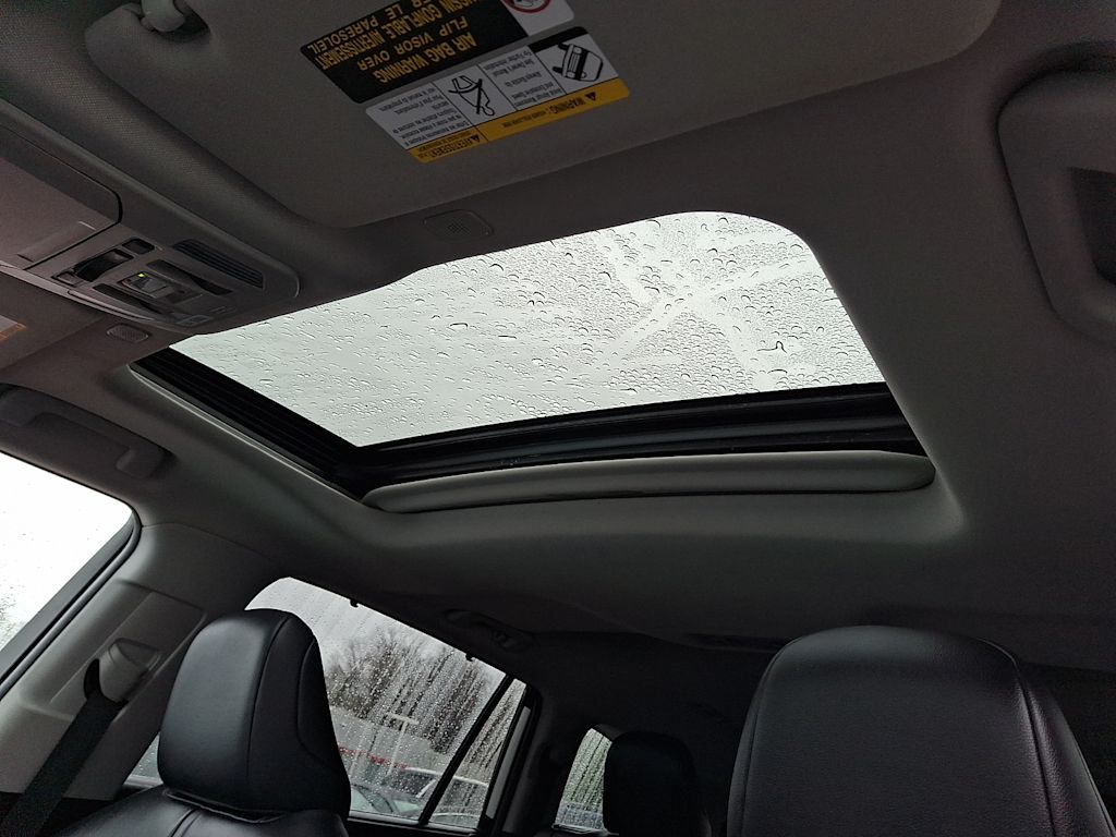 Thumbnail: 2023 Toyota Highlander - 19