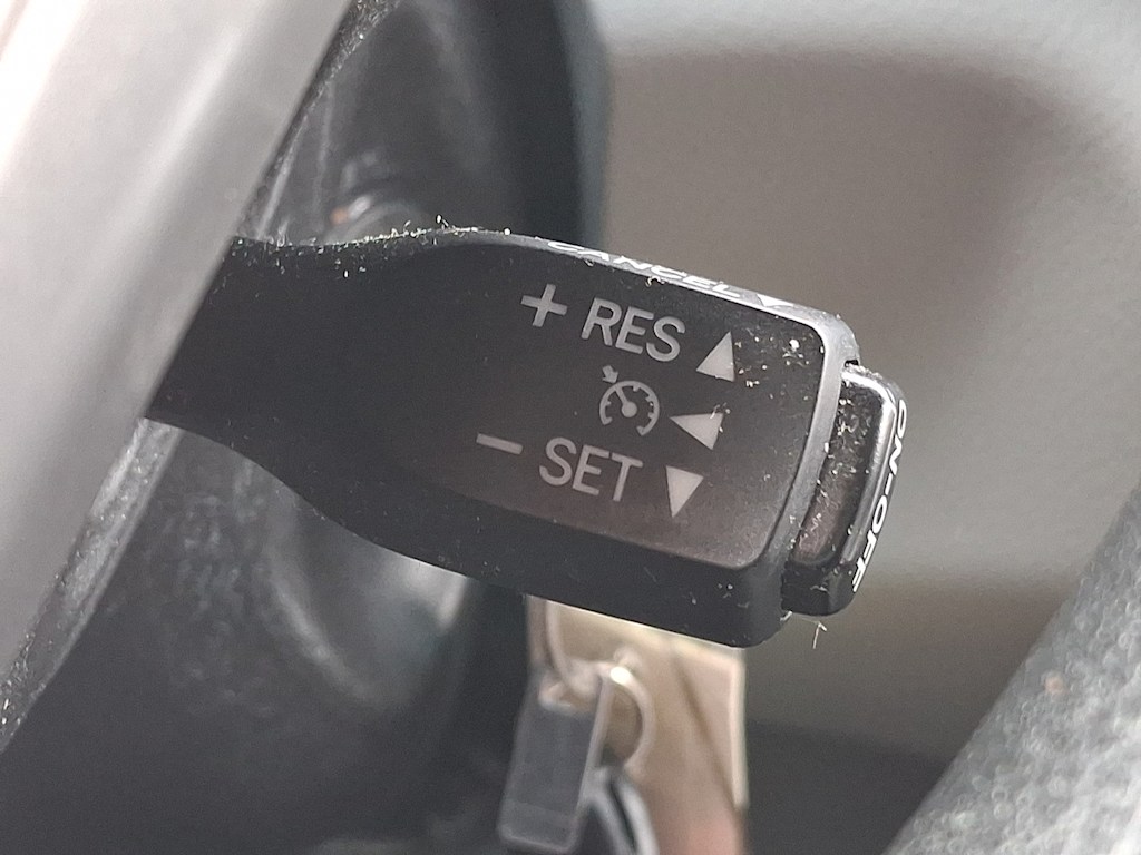 Thumbnail: 2016 Toyota Sienna - 26