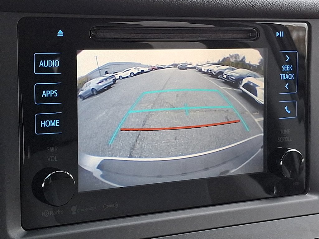 Thumbnail: 2016 Toyota Sienna - 23