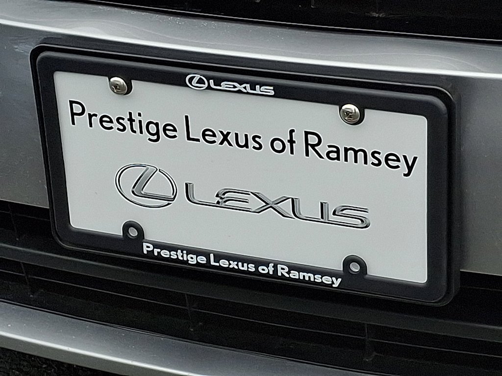 Thumbnail: 2016 Toyota Sienna - 30