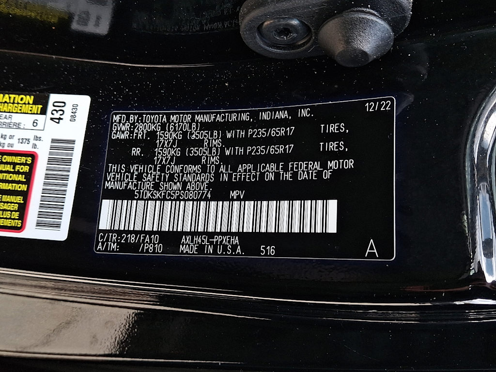 Thumbnail: 2023 Toyota Sienna - 14