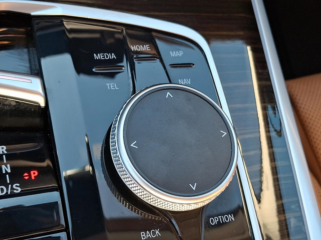 Thumbnail: 2024 BMW X7 - 25