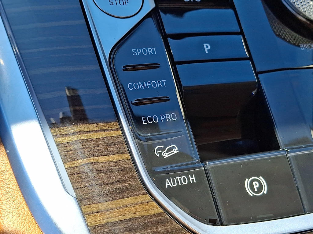 Thumbnail: 2024 BMW X7 - 13