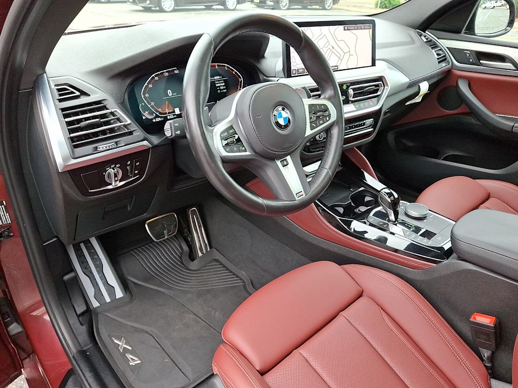 Thumbnail: 2023 BMW X4 - 2