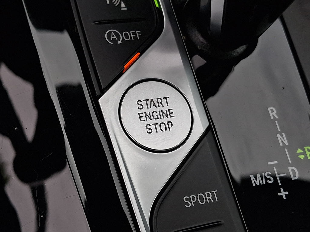 Thumbnail: 2023 BMW X4 - 25