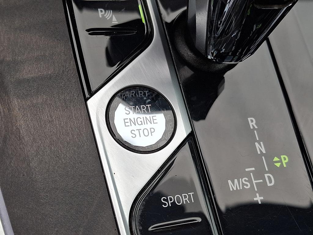 Thumbnail: 2022 BMW X5 - 24