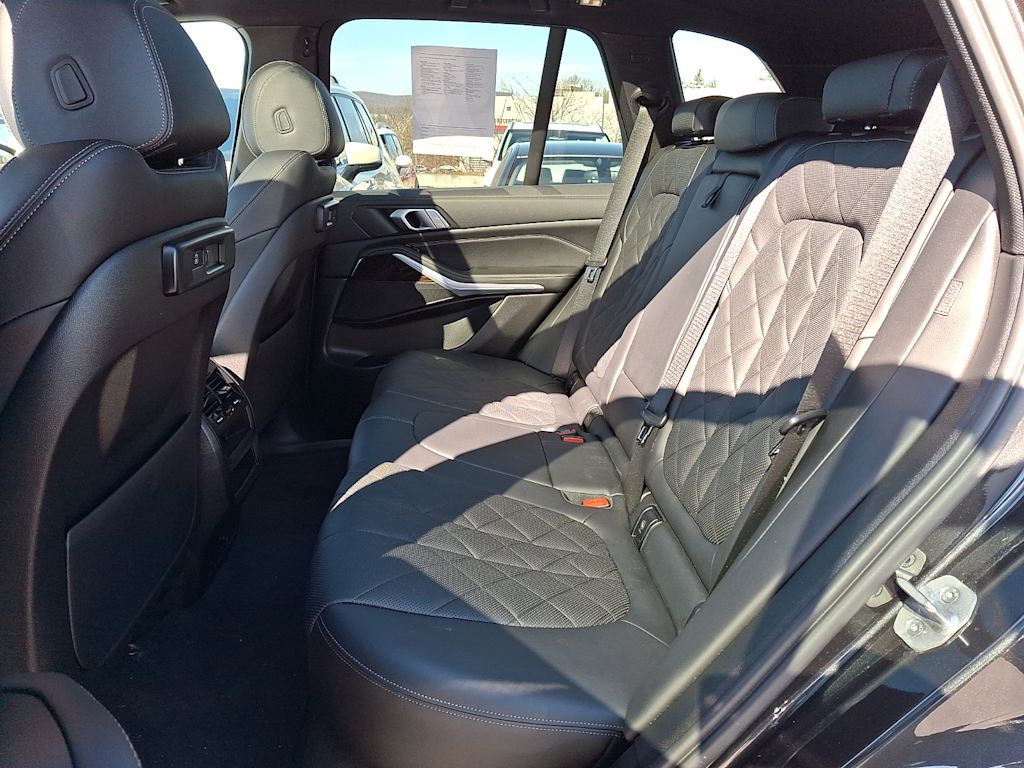 Thumbnail: 2023 BMW X5 - 7