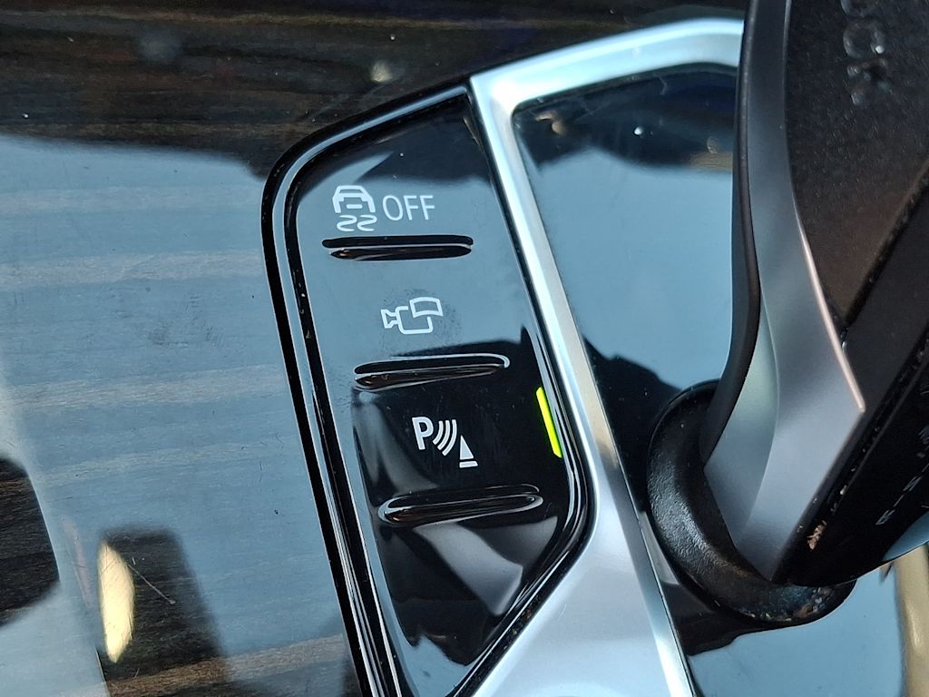 Thumbnail: 2023 BMW X5 - 24