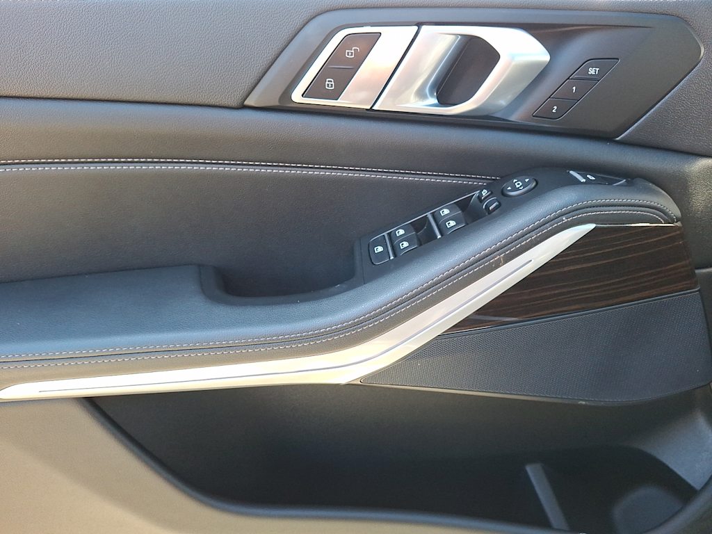 Thumbnail: 2023 BMW X5 - 16