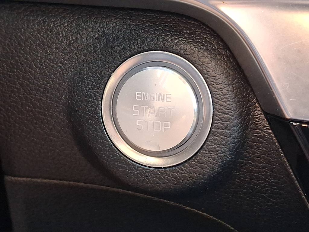 Thumbnail: 2023 Kia Telluride - 23