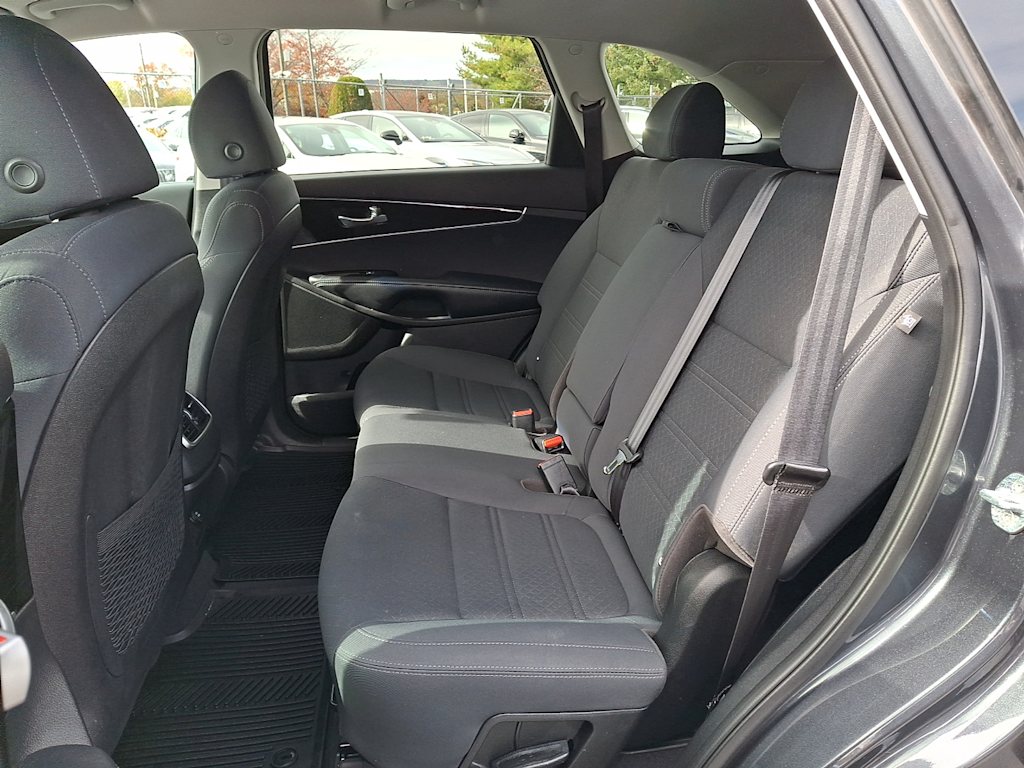 Thumbnail: 2019 Kia Sorento - 8