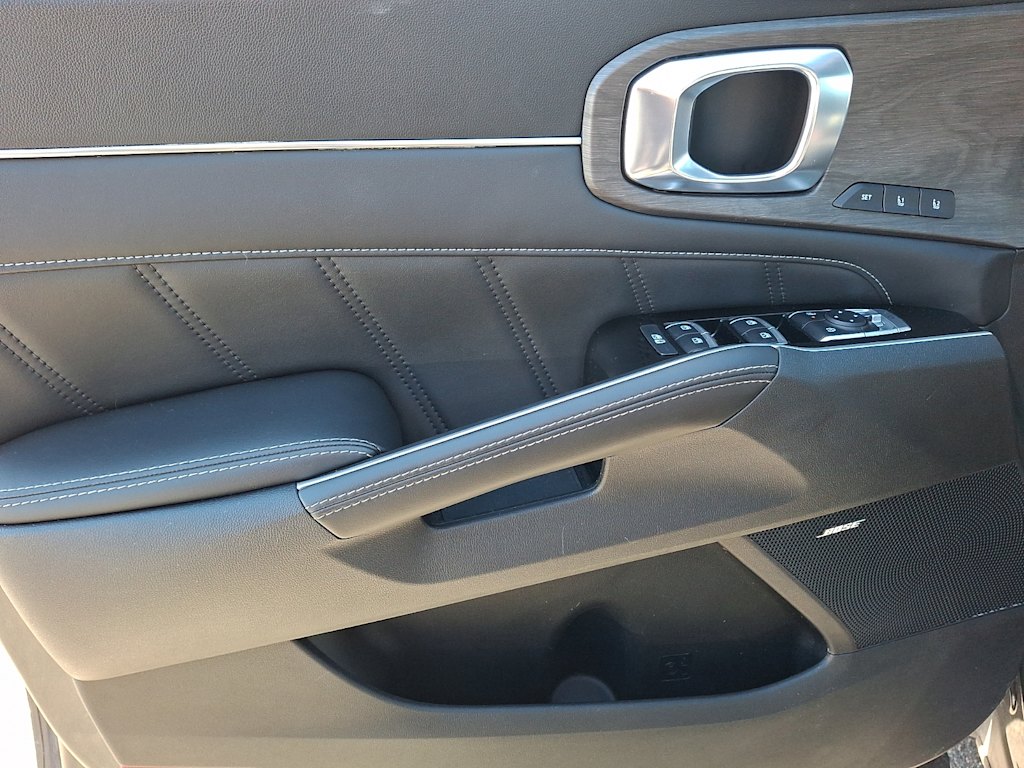 Thumbnail: 2024 Kia Sorento - 13