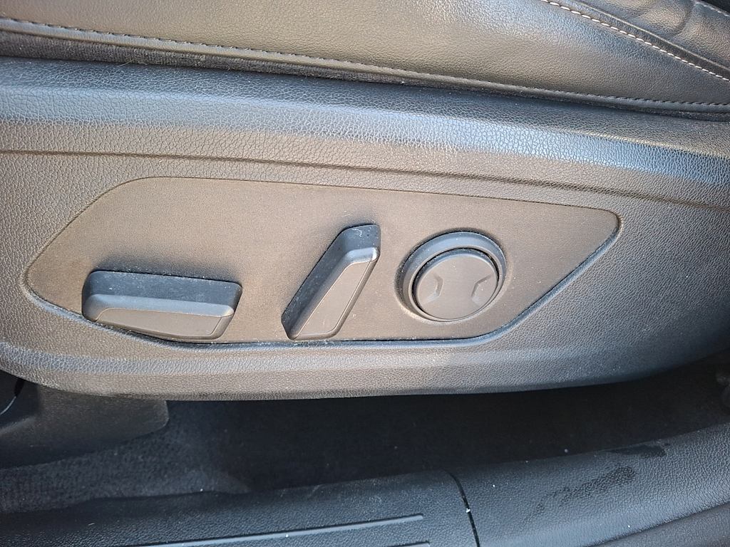 Thumbnail: 2021 Kia Sorento - 17