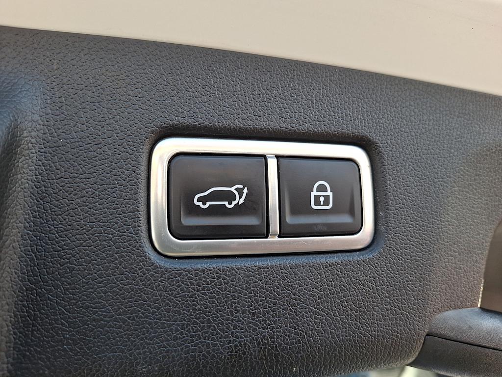 Thumbnail: 2021 Kia Sorento - 29