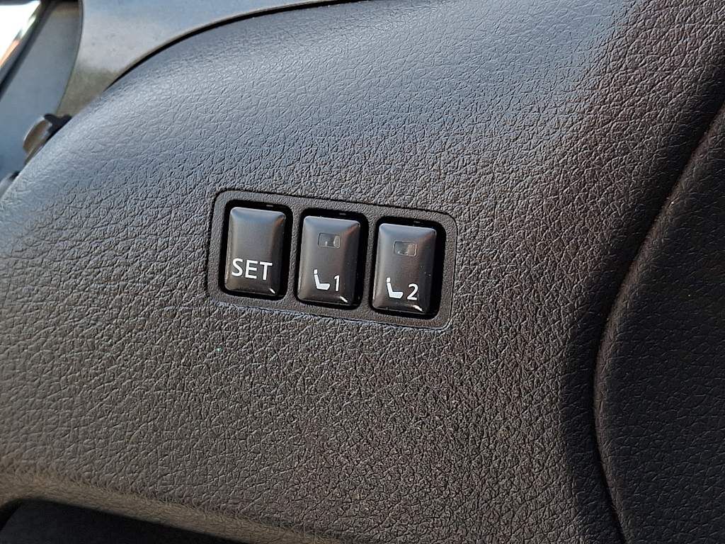 Thumbnail: 2019 Nissan Rogue - 28