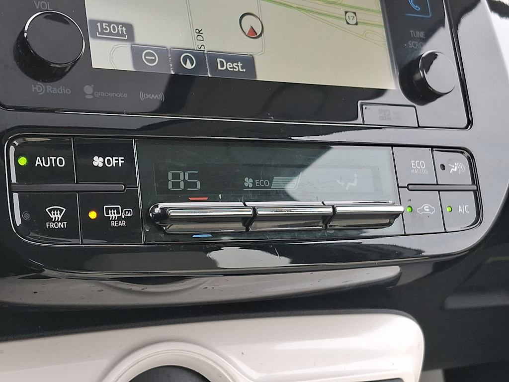 Thumbnail: 2016 Toyota Prius - 9