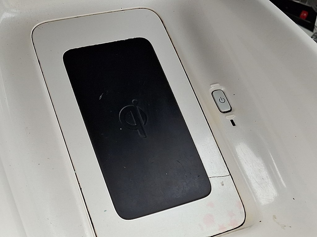 Thumbnail: 2016 Toyota Prius - 10