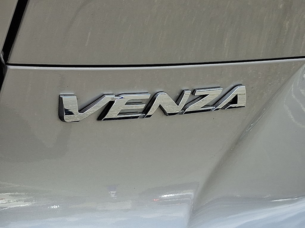 Thumbnail: 2024 Toyota Venza - 30