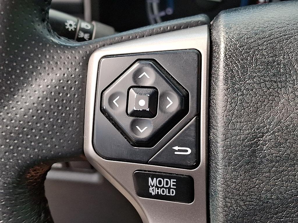 Thumbnail: 2017 Toyota 4Runner - 22