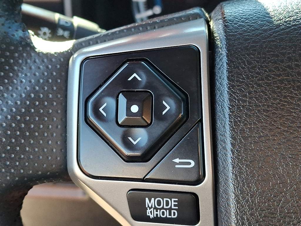 Thumbnail: 2019 Toyota 4Runner - 20