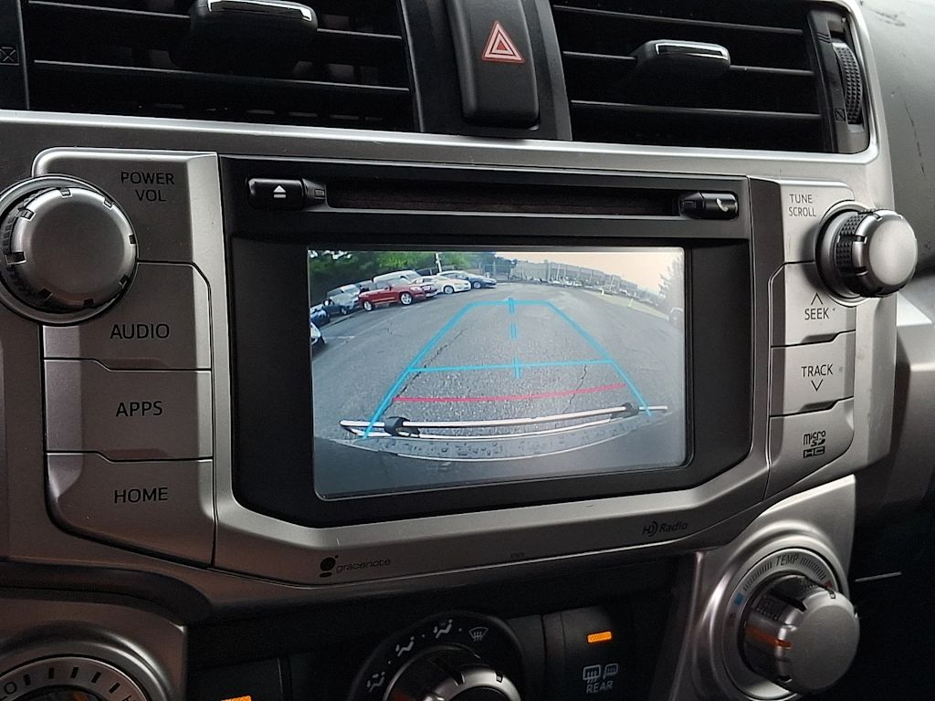 Thumbnail: 2015 Toyota 4Runner - 19