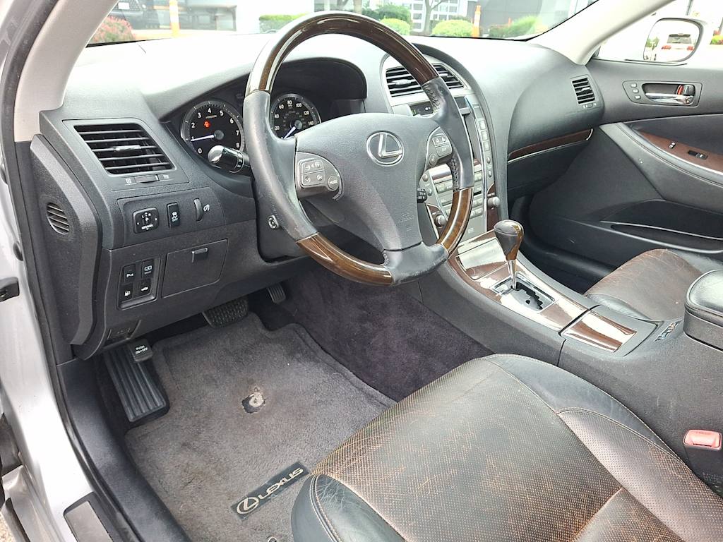 Thumbnail: 2012 Lexus ES - 2