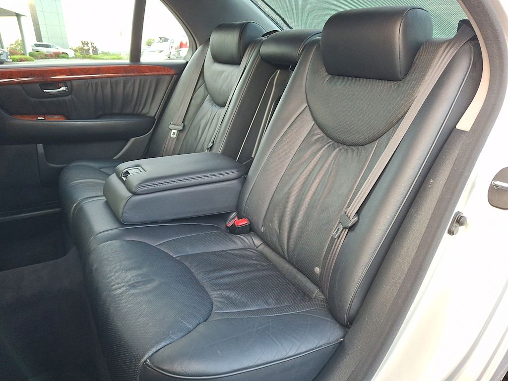 Thumbnail: 2005 Lexus LS - 7