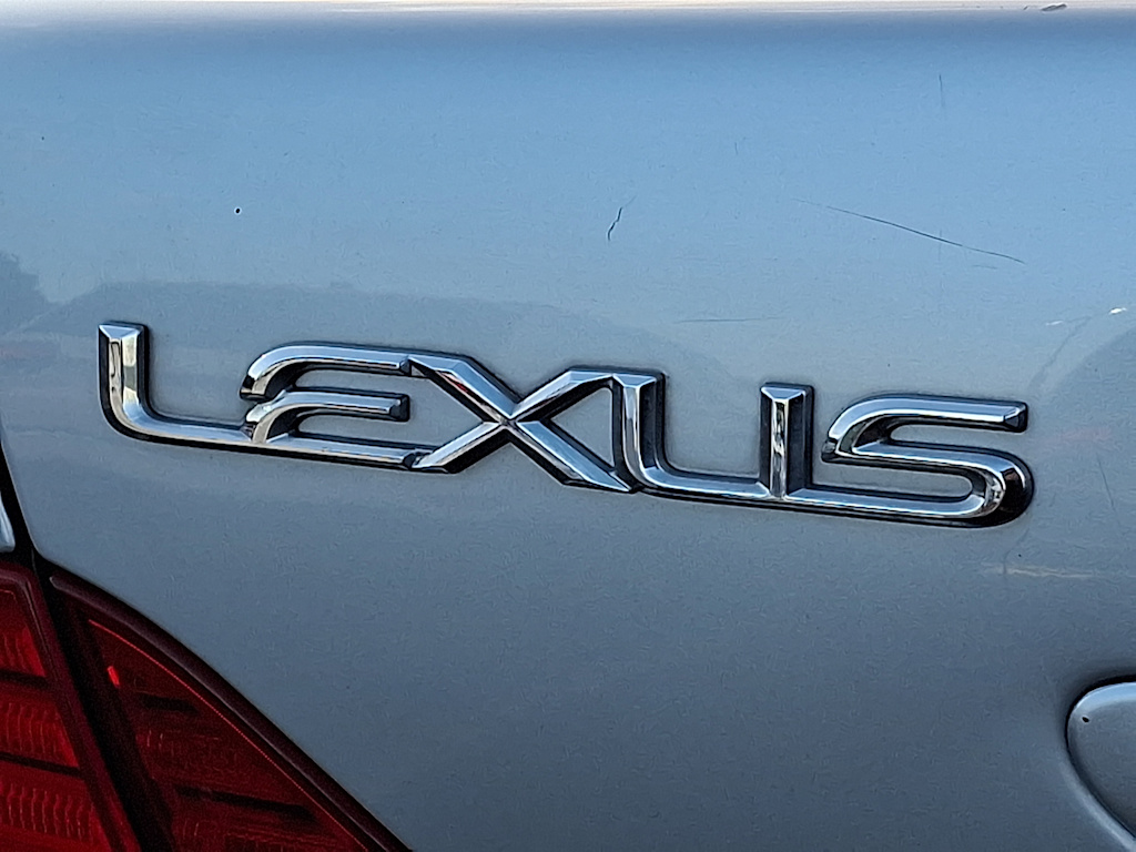 Thumbnail: 2005 Lexus LS - 28