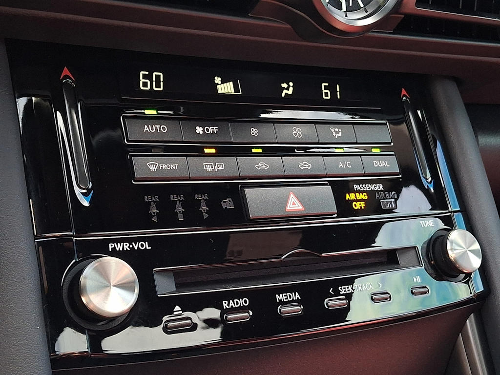 Thumbnail: 2025 Lexus ES - 8