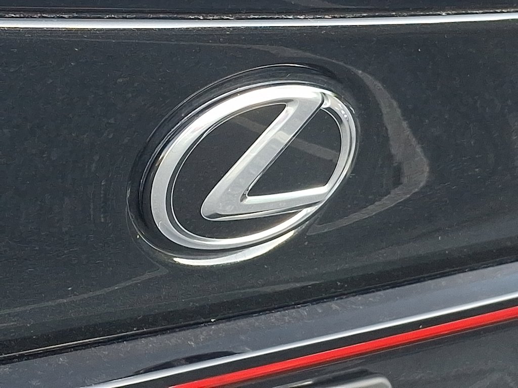 Thumbnail: 2024 Lexus ES - 28